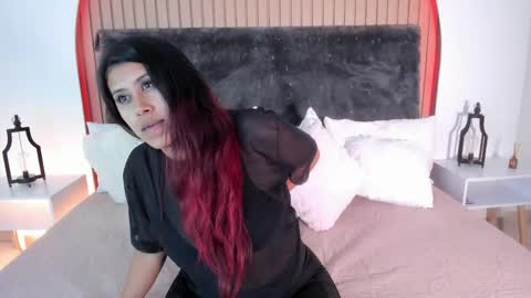 Snapshot of karla_gonzaless chatting on April 22, 7:26 pm Karla Gonzaless online show from April 22, 7:26 pm