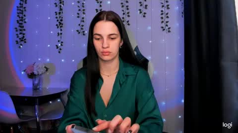 Snapshot of karla_lim chatting on February 5, 11:55 am karla_lim online show from February 5, 11:55 am