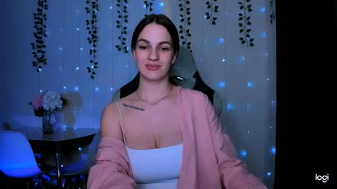 Snapshot of karla_lim chatting on February 8, 12:49 am karla_lim online show from February 8, 12:49 am