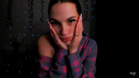 Snapshot of karla_lim chatting on February 15, 9:37 pm karla_lim online show from February 15, 9:37 pm