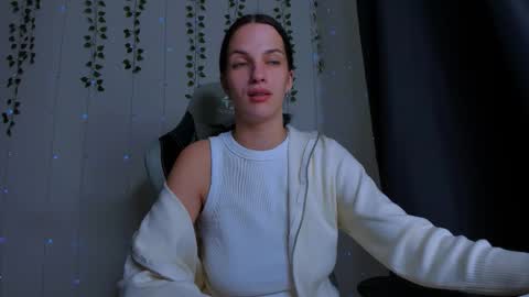 Snapshot of karla_lim chatting on October 17, 2:52 pm karla_lim online show from October 17, 2:52 pm