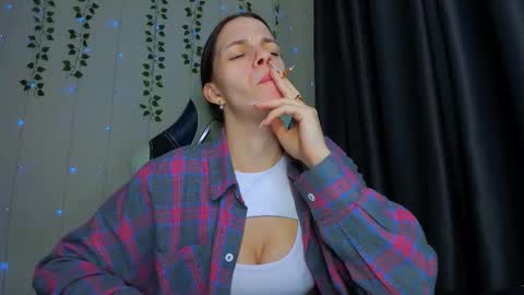 Snapshot of karla_lim chatting on March 16, 11:20 pm karla_lim online show from March 16, 11:20 pm