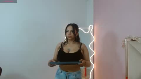 Snapshot of karla_tay1 chatting on May 6, 11:48 am karla_tay1 online show from May 6, 11:48 am