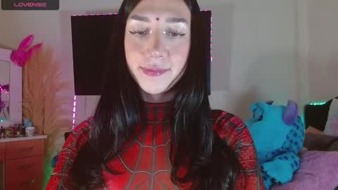 Snapshot of karla_zambrano chatting on December 24, 11:55 pm karla online show from December 24, 11:55 pm