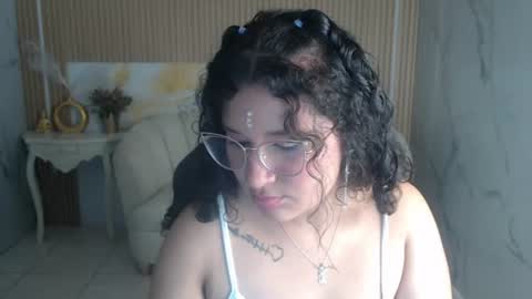 Snapshot of karlaa_s chatting on June 10, 3:07 am Karla online show from June 10, 3:07 am
