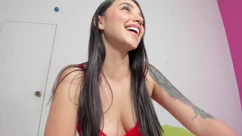 Snapshot of karli_hott chatting on December 28, 6:08 pm Karli online show from December 28, 6:08 pm