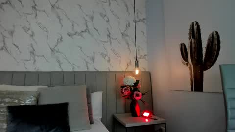 Snapshot of karlla_brown chatting on April 24, 1:57 pm karlla_brown online show from April 24, 1:57 pm