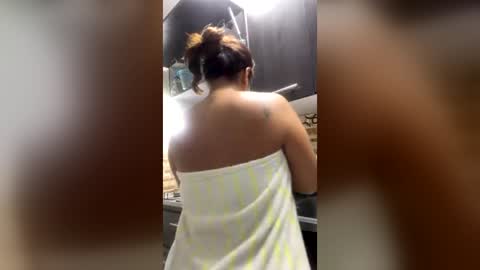 Snapshot of karlla_brown chatting on July 24, 9:40 am karlla_brown online show from July 24, 9:40 am