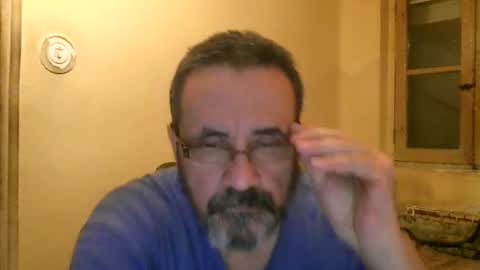 Snapshot of karlpal chatting on February 1, 6:43 am karlpal online show from February 1, 6:43 am