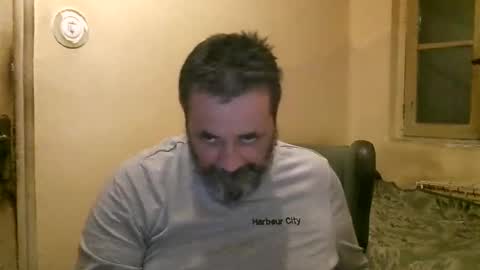 Snapshot of karlpal chatting on February 13, 6:38 pm karlpal online show from February 13, 6:38 pm