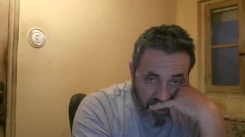 Snapshot of karlpal chatting on February 16, 6:54 am karlpal online show from February 16, 6:54 am