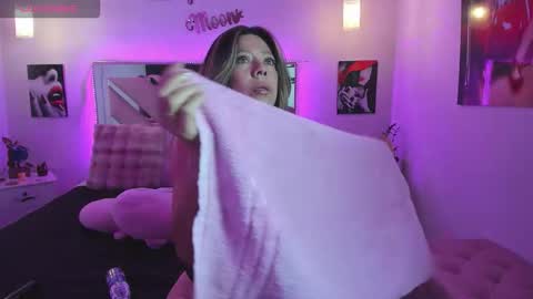 Karly Moonns online show from November 14, 8:51 pm