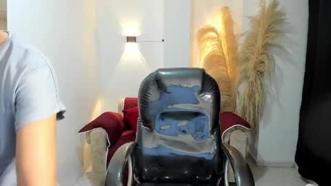 KARLYE online show from May 31, 1:58 am