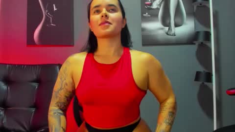 Snapshot of karlyjons_ chatting on March 14, 5:24 am online show from March 14, 5:24 am