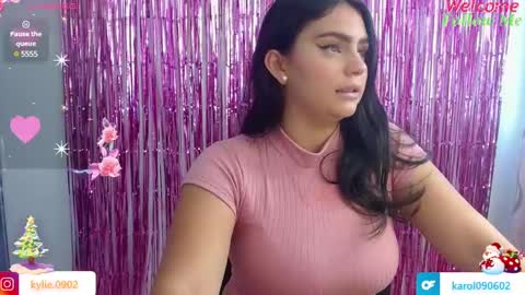 Snapshot of karol_09 chatting on December 5, 10:12 pm karol 09 online show from December 5, 10:12 pm