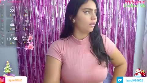 Snapshot of karol_09 chatting on December 6, 3:19 am karol 09 online show from December 6, 3:19 am