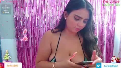 Snapshot of karol_09 chatting on December 6, 7:01 pm karol 09 online show from December 6, 7:01 pm