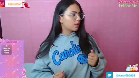 Snapshot of karol_09 chatting on February 28, 1:15 am karol 09 online show from February 28, 1:15 am