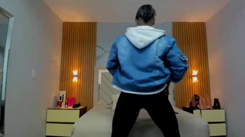 Karol and Luna online show from February 6, 7:17 pm