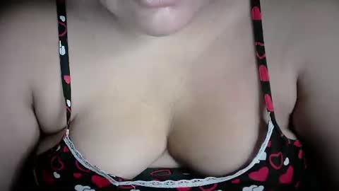 karolbb online show from December 17, 10:55 am