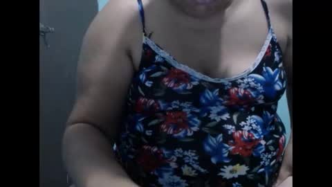 karolbb online show from October 19, 10:38 am