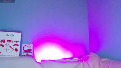 Kira online show from December 8, 6:22 am