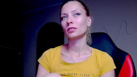 Snapshot of karoline121 chatting on October 14, 4:08 pm karoline121 online show from October 14, 4:08 pm