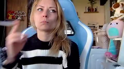 karoline121 online show from March 9, 9:02 am