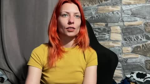 karoline121 online show from April 6, 7:15 pm