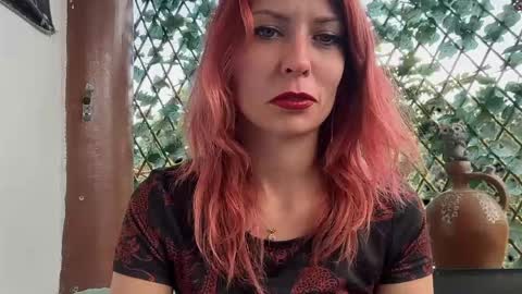 Snapshot of karoline121 chatting on May 28, 9:39 am karoline121 online show from May 28, 9:39 am