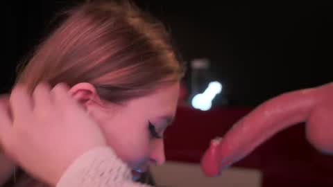 Caroline online show from February 25, 9:13 pm