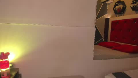 Snapshot of karoll014 chatting on July 2, 12:11 pm Karol online show from July 2, 12:11 pm