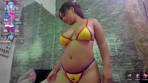 Snapshot of karoll__sex chatting on May 22, 1:06 pm KAROLL online show from May 22, 1:06 pm