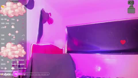 Snapshot of karoll_scoott chatting on November 13, 11:31 am karol online show from November 13, 11:31 am