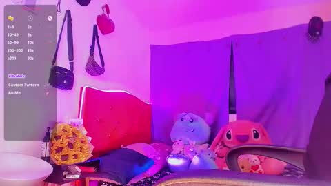 Snapshot of karoll_scoott chatting on December 23, 10:02 am karol online show from December 23, 10:02 am