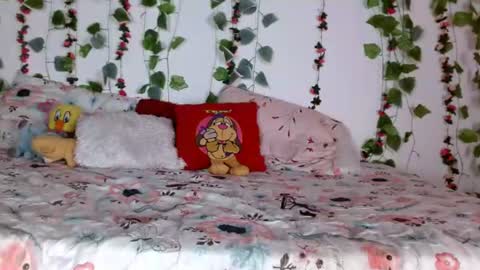 Snapshot of karolsweetvagi chatting on June 26, 6:34 pm karol online show from June 26, 6:34 pm