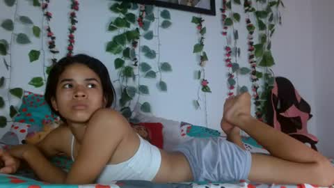 Snapshot of karolsweetvagi chatting on July 24, 6:39 pm karol online show from July 24, 6:39 pm