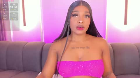 Snapshot of karolwhite_ chatting on June 26, 4:28 am Karol online show from June 26, 4:28 am