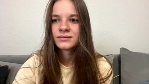 Lia online show from April 25, 4:15 pm