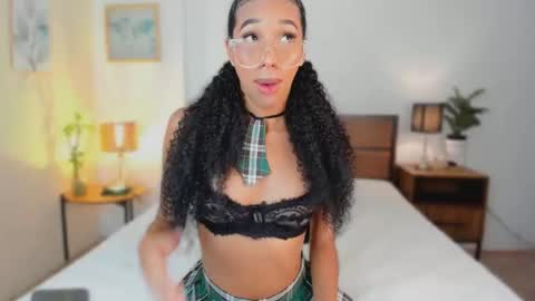 Snapshot of karymoon chatting on October 16, 10:11 pm Kary Moon online show from October 16, 10:11 pm