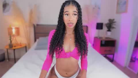 Kary Moon online show from January 16, 8:35 pm