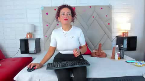 Snapshot of kasandra_gomez chatting on March 7, 12:23 pm kasandra gomez online show from March 7, 12:23 pm