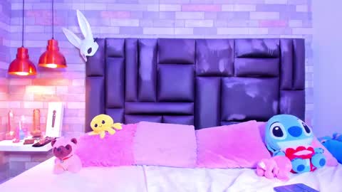 Snapshot of kassandraweked chatting on February 19, 5:06 pm Kassandra Weked online show from February 19, 5:06 pm