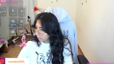 Snapshot of kat_ly_chan chatting on January 23, 10:44 pm Kat       online show from January 23, 10:44 pm