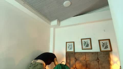 Snapshot of kat_paradisse chatting on May 12, 11:51 am kat paradisse online show from May 12, 11:51 am