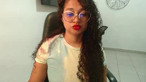 danna online show from March 7, 4:26 pm