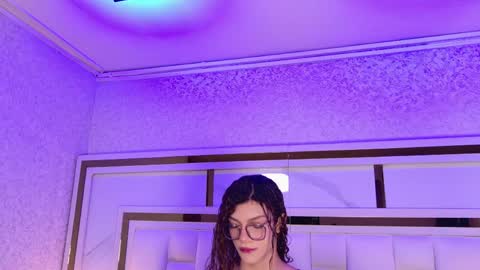 kataleya_sm25 online show from May 6, 11:37 am
