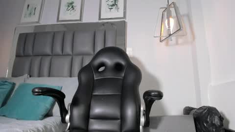 Snapshot of kataleya_west chatting on May 16, 7:56 pm kataleya_west online show from May 16, 7:56 pm
