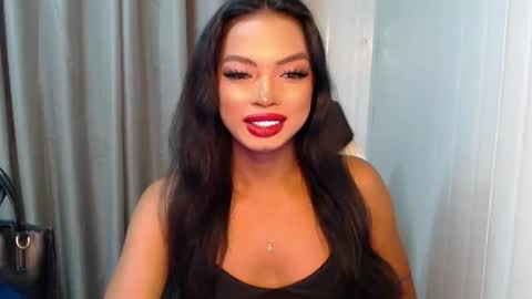 Snapshot of katalina_rouge chatting on April 8, 5:51 am IVY JANE online show from April 8, 5:51 am