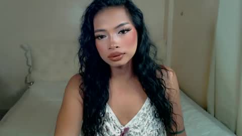 Snapshot of katalina_rouge chatting on July 5, 9:38 am IVY JANE online show from July 5, 9:38 am